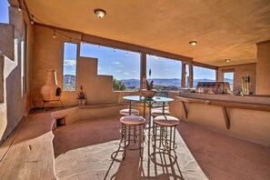 Outdoor Patio w/ Mountain Views