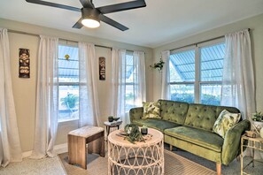 Florida Room | Single-Story House | Terrazzo Flooring