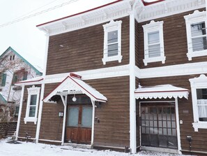 ・[Exterior] A renovated traditional building that only accommodates one group per day.