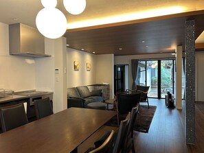 ・[Living room] The luxurious and calming atmosphere will make your peaceful time even more luxurious.