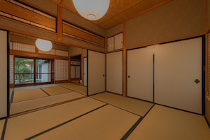 Japanese-style room on the 1st floor