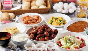 Free light breakfast service