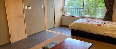 2F Japanese-style room ①