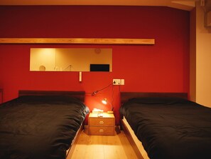 ・ [101] Spacious and spacious with a double bed