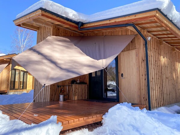 ・ If you spread the tarp, you can enjoy the outdoor space.