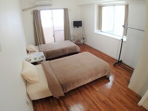 ・ [Twin room] A simple room with two single beds ♪