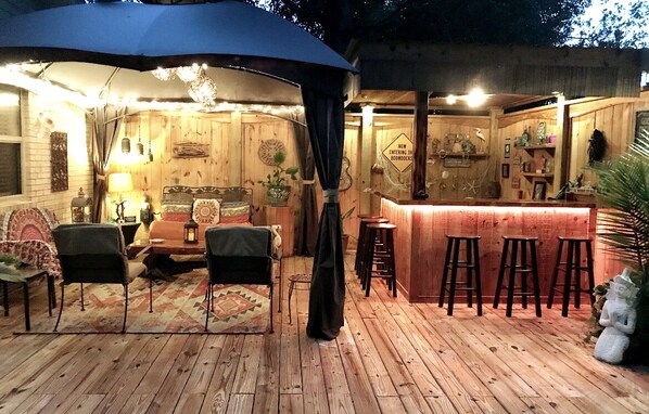 Deck with covered bar