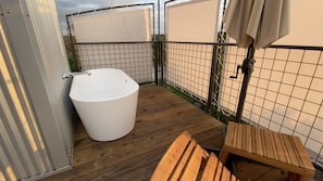 Outdoor Star-bathing tub