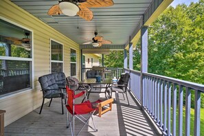 Deck | Gas Grill | Lake Views