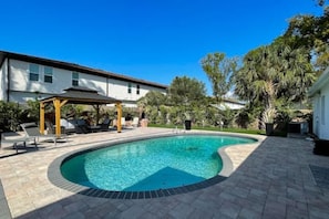 Freshwater Super Fun Swimming Pool!!