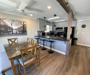 6 person Dining