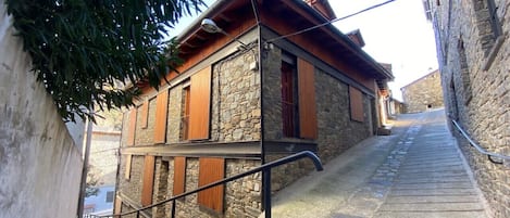 FACHADA PRINCIPAL