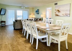 Big dining area for the whole family