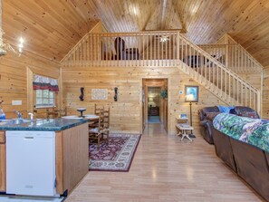 Open and Inviting Floor Plan