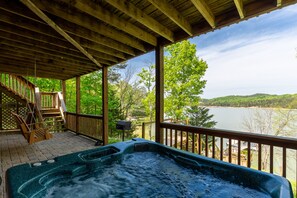 Hot Tub - Lake and Mountain Views