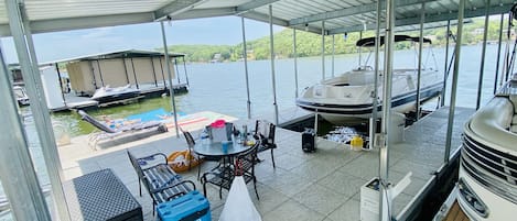 Plenty of room & furniture for your entertaining & meals on the dock!