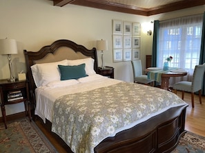 Queen bed