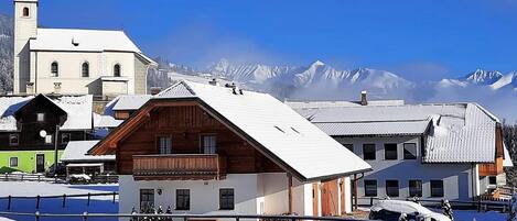 Außenseite Ferienhaus [Winter]