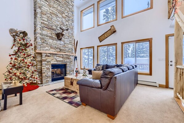 "Relax in this airy and cozy space...Time to unwind aaaaaah!!!!!