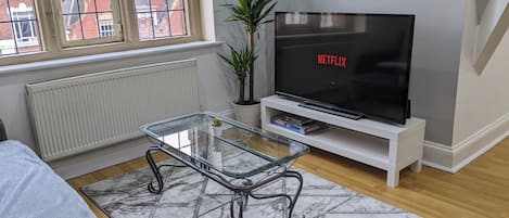 50 INCH SMART TV 
WITH YOUTUBE & NETFLIX INCLUDED.