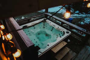 Bain à remous extérieur
