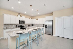 2130LelaniCir,WindsorIsland_09