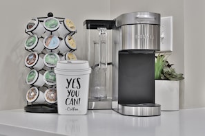 Kaffee und/oder Kaffeemaschine