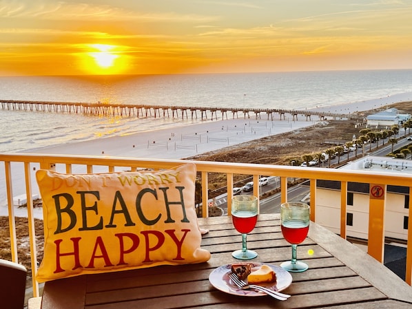 DON'T WORRY "BEACH" HAPPY AT THE CALYPSO MERMAID!