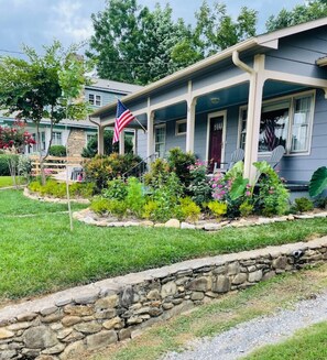 Relax on the front porch overlooking Lake Junaluska!
