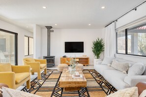 Entertainment room.