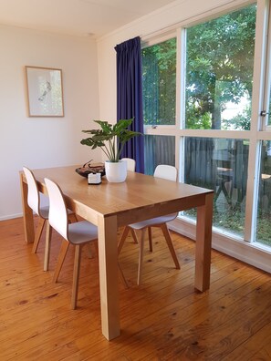 Inside Dining