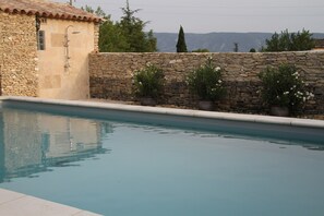 Pool with outside shower (hot and cold water)