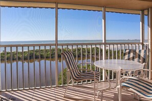 Direct Gulf View 