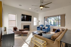 Living Room | Main Level | Free WiFi | Smart TV | Gas Fireplace