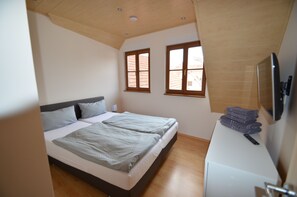 Schlafzimmer 2