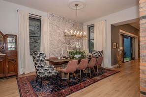 Dining Room Space | Seating for 10