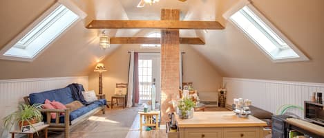 The LoftThe by Lo