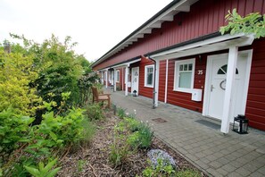 Eingänge der Wohnungen