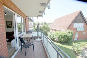 Sehr schöner Balkon nach Westen