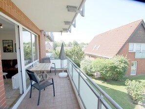Sehr schöner Balkon nach Westen