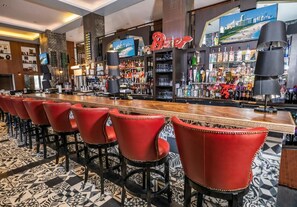 Bar (en la propiedad)