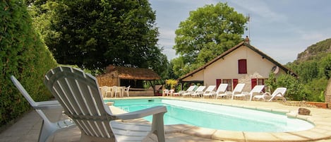 Schwimmbad des Ferienhauses