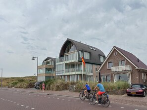 Extérieur maison de vacances [été]