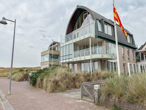 Extérieur maison de vacances [été]