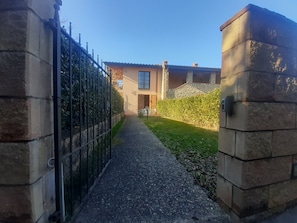 Enceinte de lâhĂ©bergement