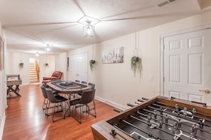 Spielezimmer