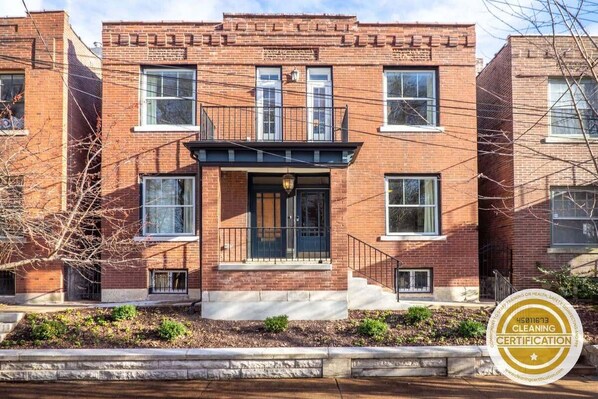 Your charming home away from home in historic Soulard