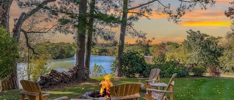 River View with Fire pit.