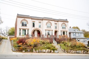 Frontal view of townhouse 