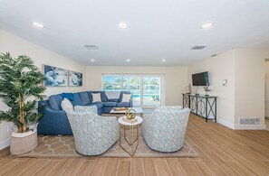 Beautiful new furniture, flooring, decorations